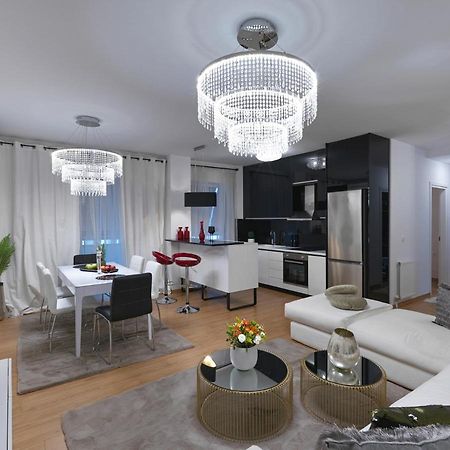 Elegant Apartment In Glyfada アテネ エクステリア 写真