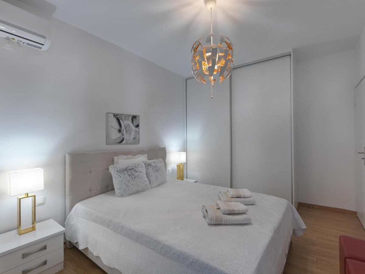 Elegant Apartment In Glyfada アテネ エクステリア 写真