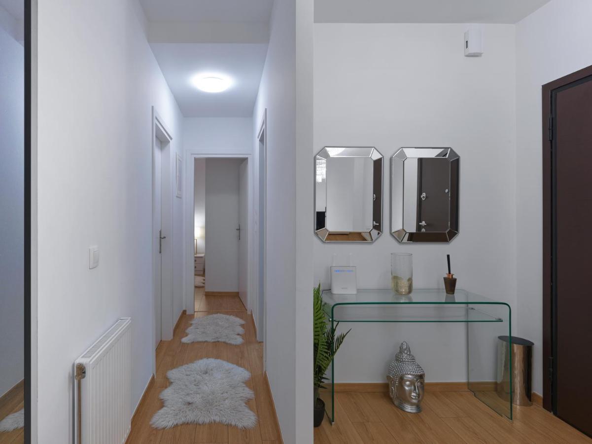 Elegant Apartment In Glyfada アテネ エクステリア 写真